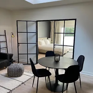  Appartement Unique Luxury With Cosy Garden!