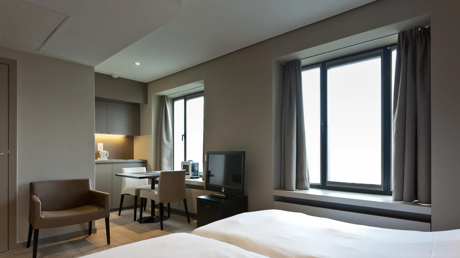 Castelnou Aparthotel Ghent 3*,  Belgium