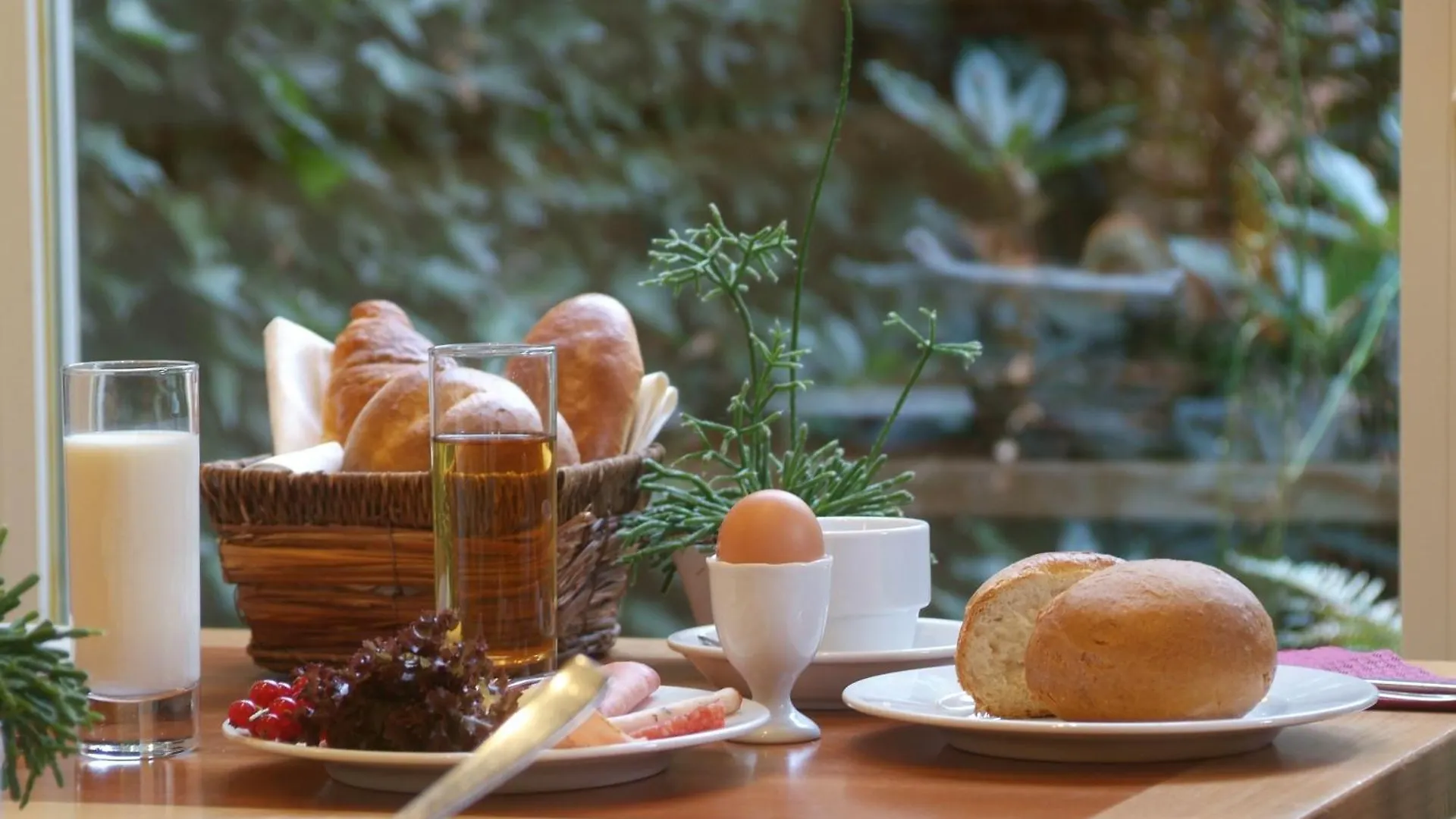 Castelnou Aparthotel Ghent Hotel