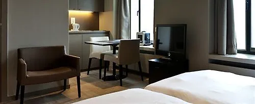 Castelnou Aparthotel Γάνδη 3*,