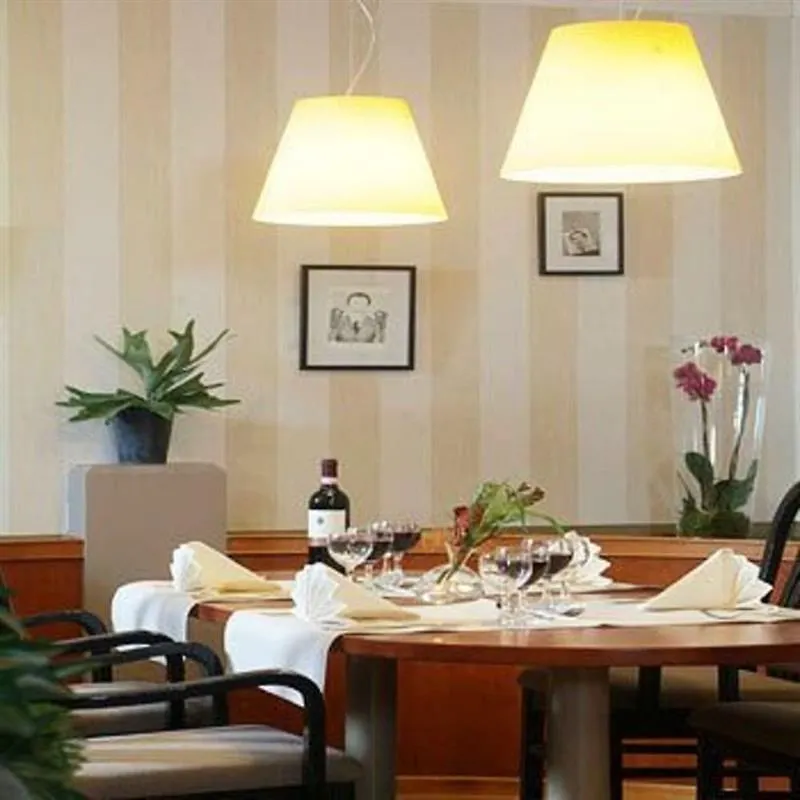 Castelnou Aparthotel Ghent 3*,